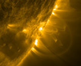 Солнечные петли демонстрируют оптический обман