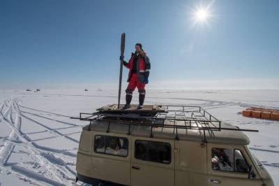Экспедиция по строительству нейтринного телескопа на Байкале стартует в феврале