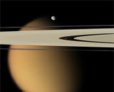 Возможно, на спутнике Сатурна обнаружены следы жизни