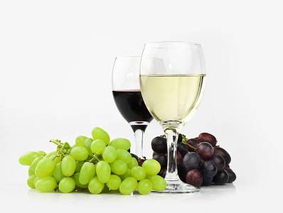 Полифенолы безалкогольного мускатного вина могут повысить эластичность кожи
